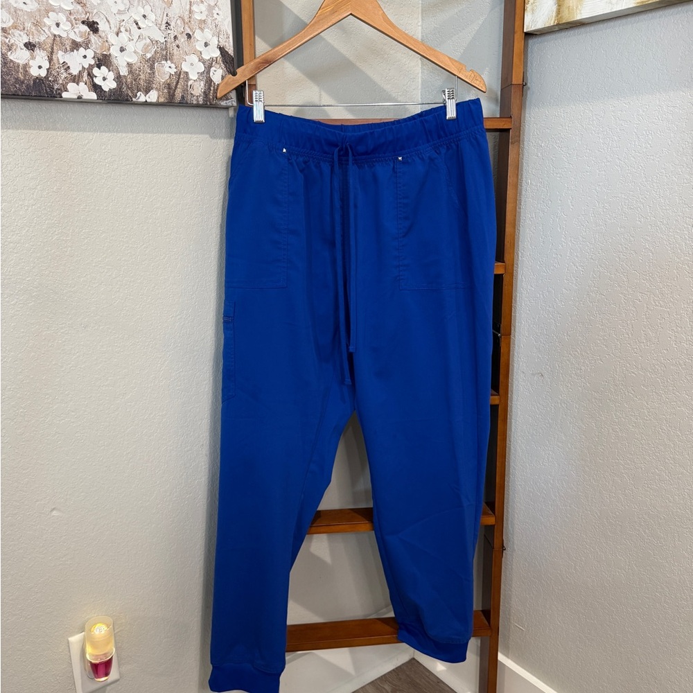 Scrubstar women’s XL Galaxy Blue Joggers